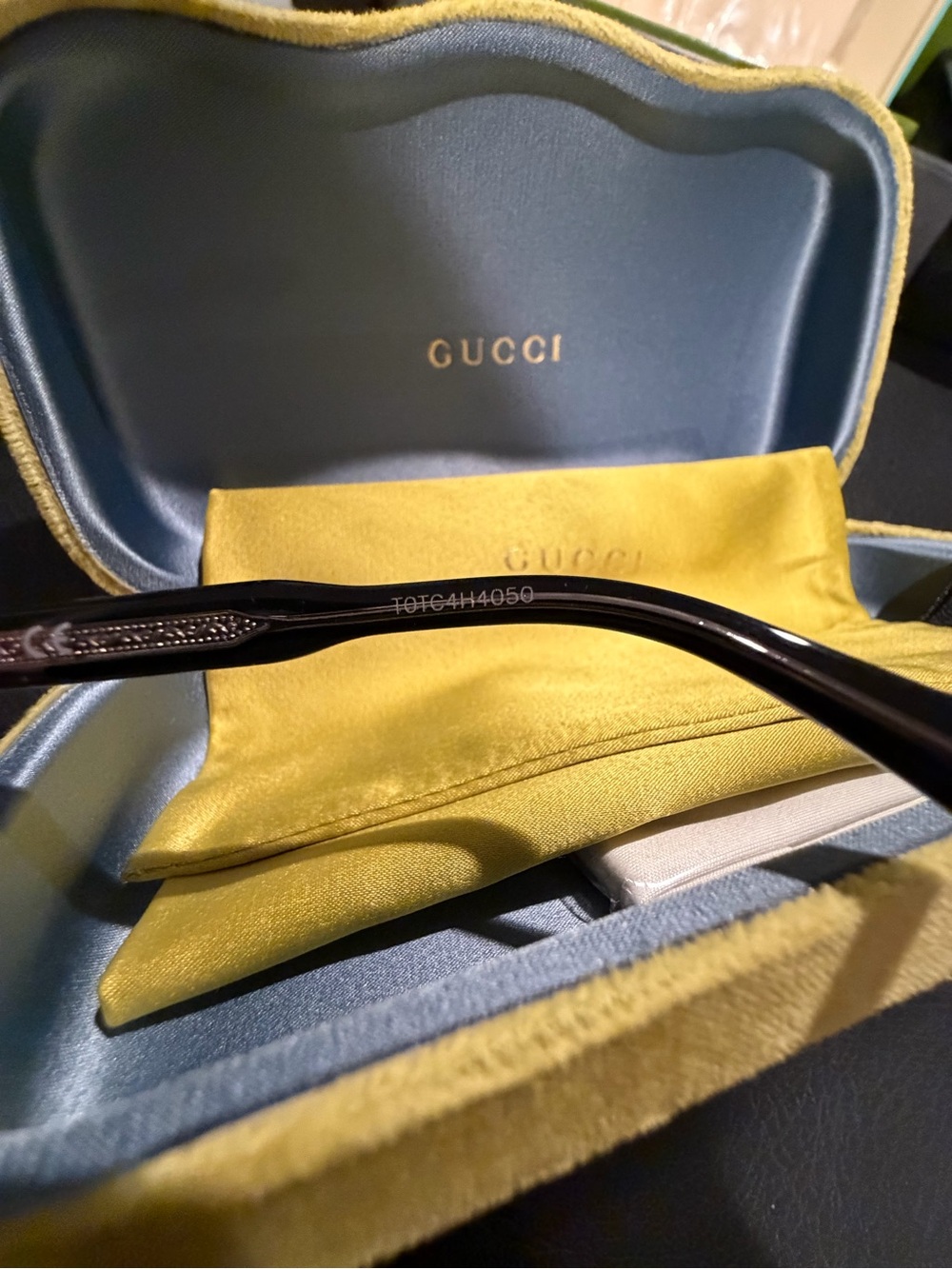 Gucci Black Frames with Gold Logo Detailing - Picture 2 of 5